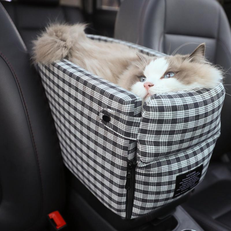 Pet Supplies Portable Pet Dog Carrier, white and black color in a car